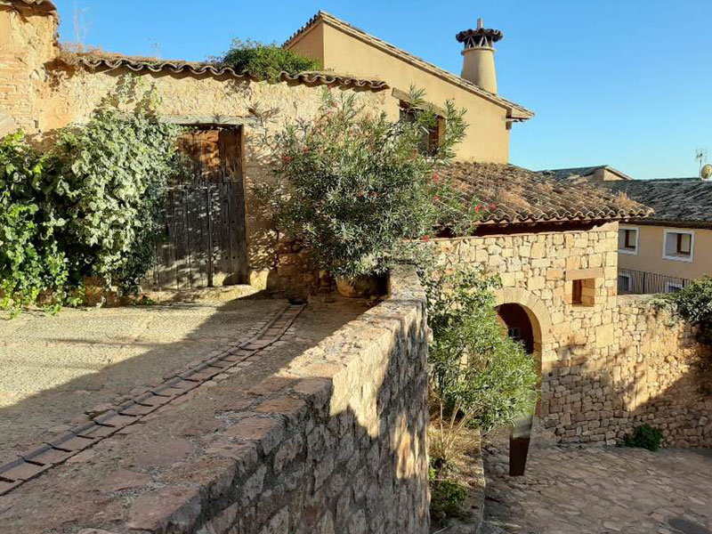 Road trip vers l’Espagne. Découverte du village d’Alquezar. Un des Plus Beaux Villages d’Espagne.